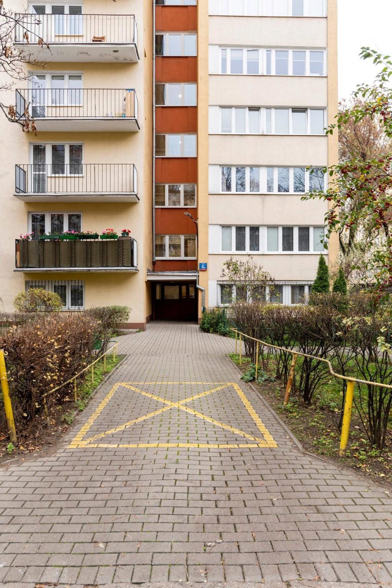 Przytulny I Cichy Apartament Blisko Centrum Варшава Екстериор снимка