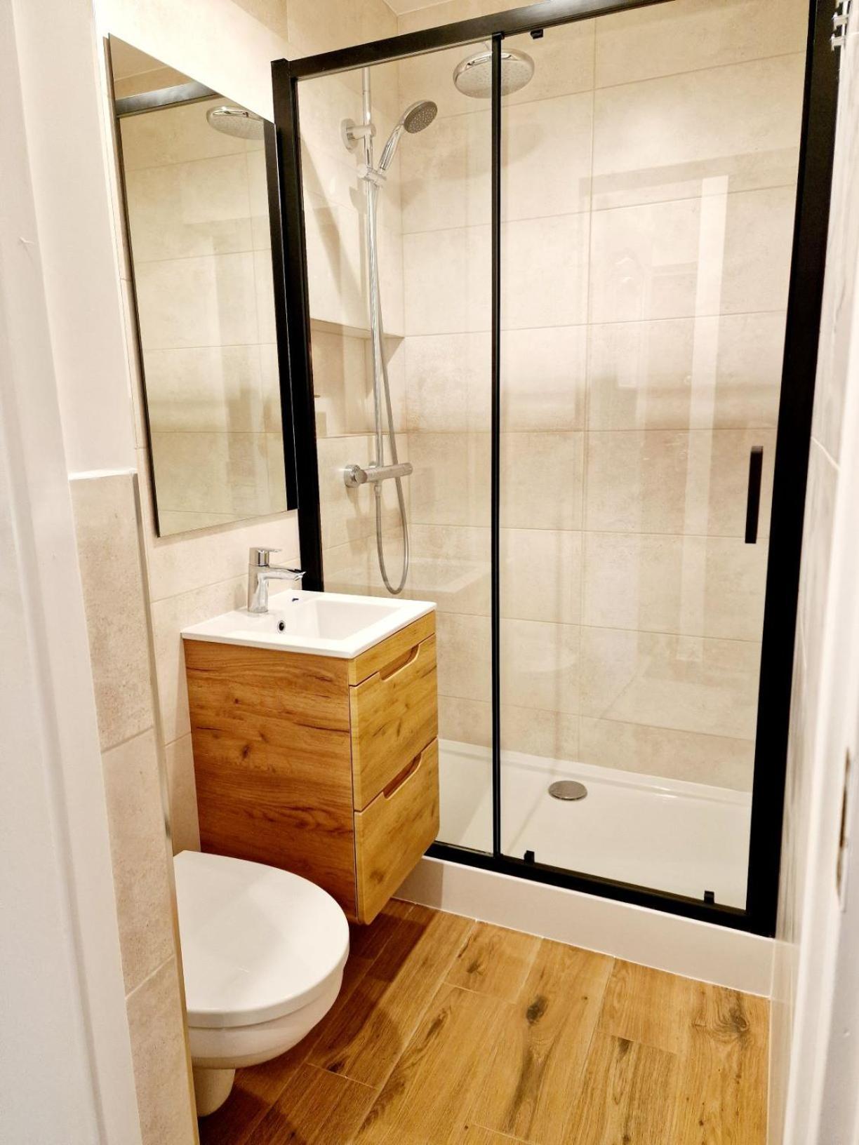 Przytulny I Cichy Apartament Blisko Centrum Варшава Екстериор снимка